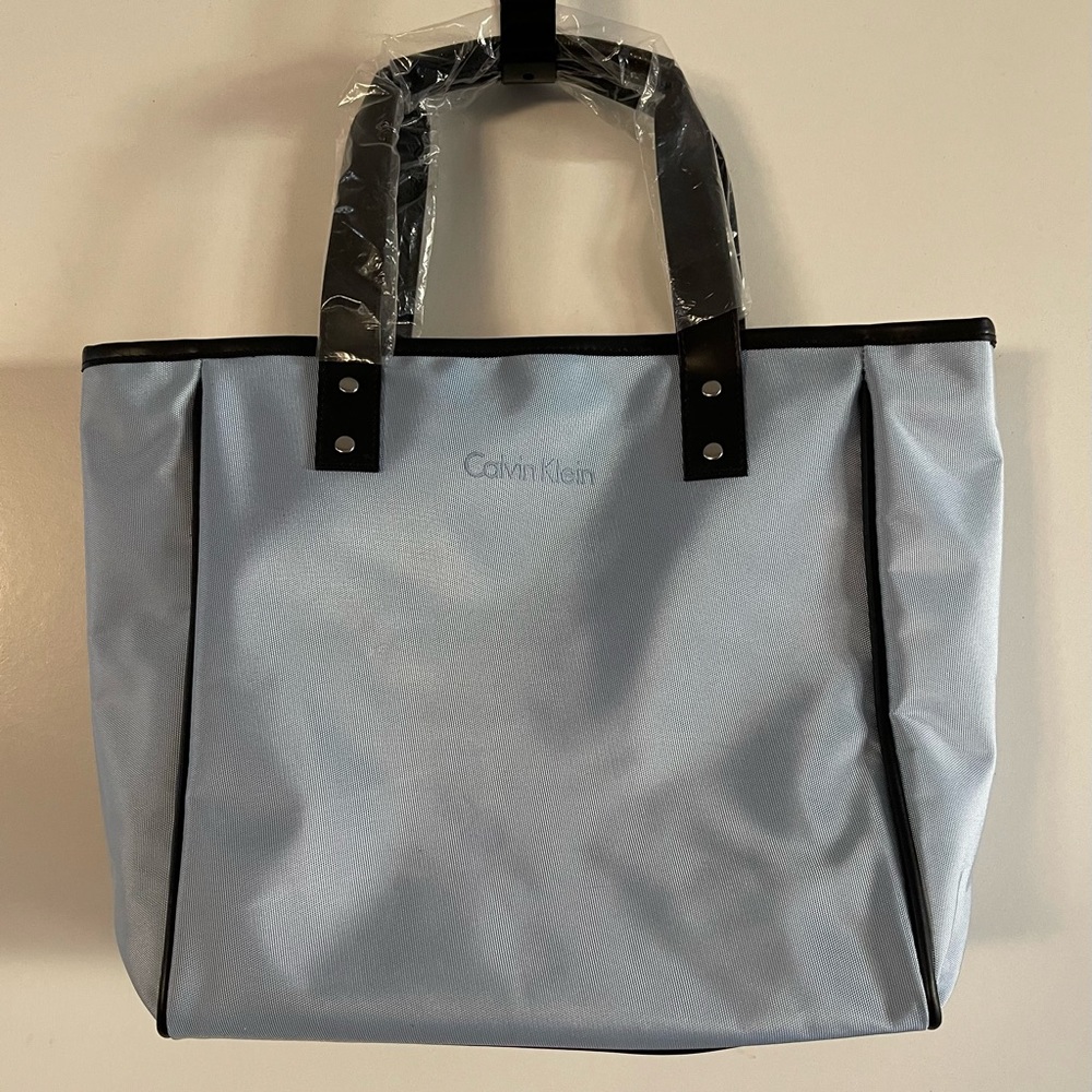 Calvin Klein! Perfect Powder Blue Summer Tote!